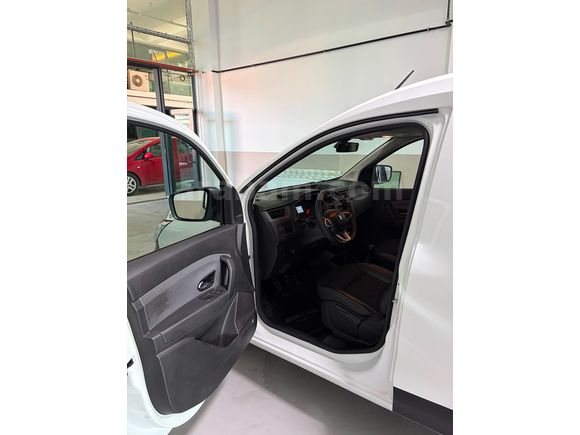 2022 MODEL- EXPRESS VAN-1.5 BLUEDCI JOY- 114 BİN KM TEMİZ ARAÇ