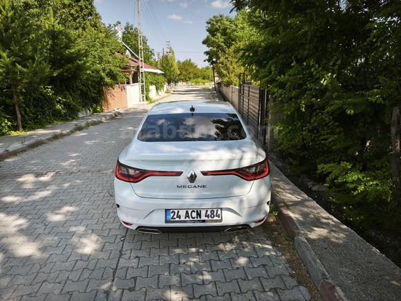 Sahibinden Renault Megane 1.3 TCe Touch plus 2023 Model