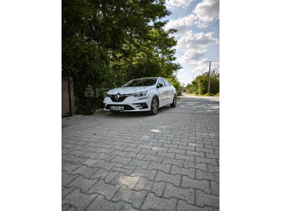 Sahibinden Renault Megane 1.3 TCe Touch plus 2023 Model