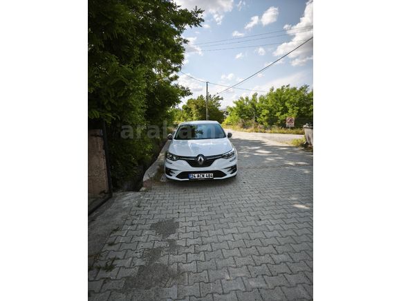 Sahibinden Renault Megane 1.3 TCe Touch plus 2023 Model