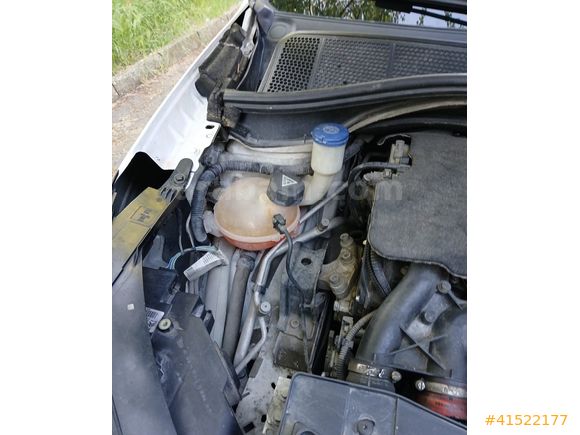 SAFİ'DEN CITROEN C4 CACTUS 1.6 e-HDİ OTOMATİK