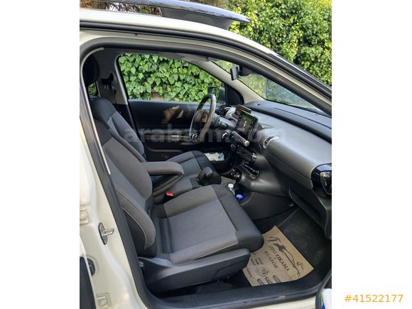 SAFİ'DEN CITROEN C4 CACTUS 1.6 e-HDİ OTOMATİK