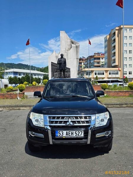 SAFİ'DEN MITSUBISHI PAJERO OTOMATİK BAKIMLI AİLE ARACI