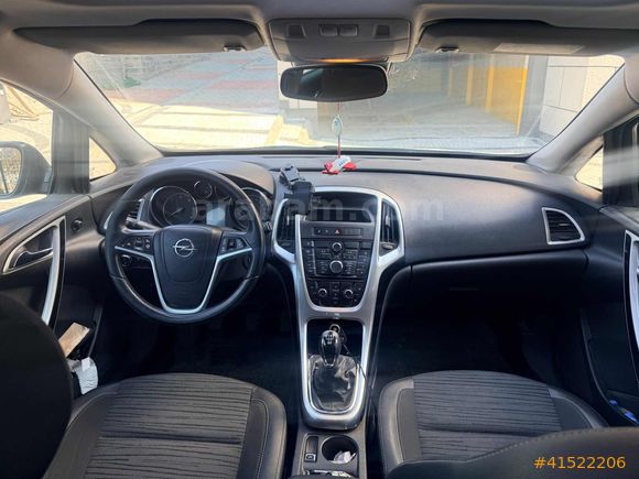 SAFİ'den ASTRA J 1.3 CDTI ENJOY ACTIVE AİLE ARACI 133.000'KM