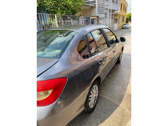 Renault Symbol 1.5 dCi Authentique 2012 Model