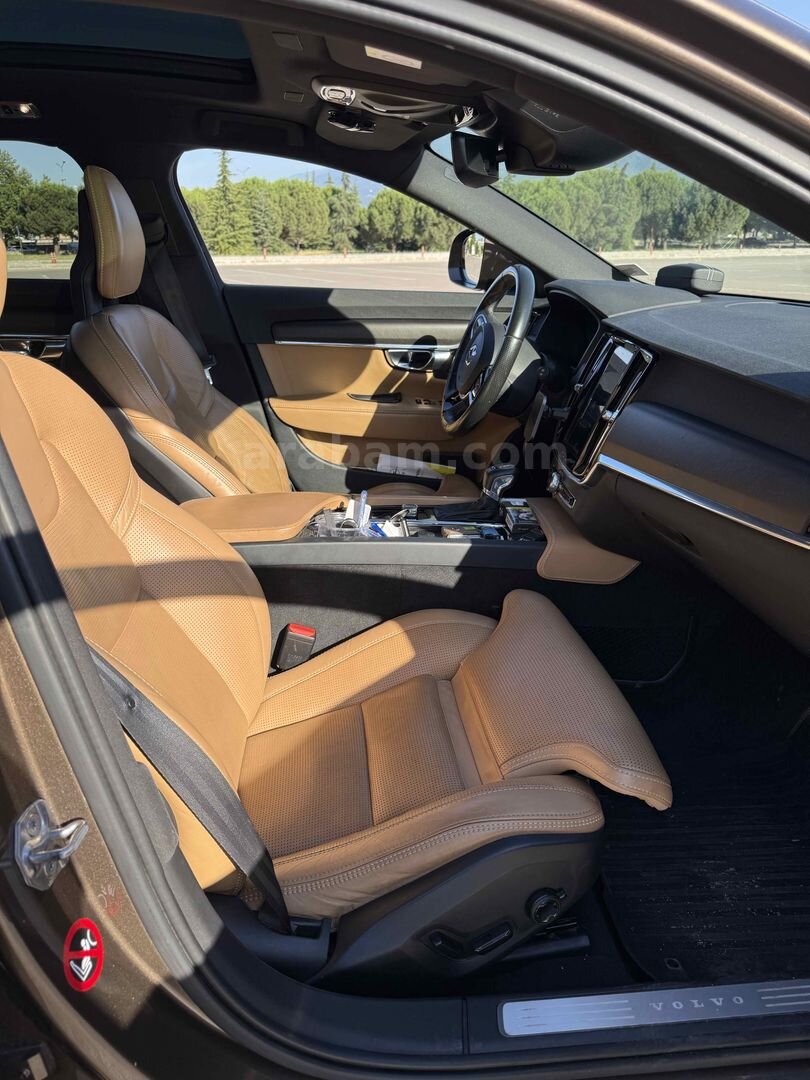 Sahibinden Volvo V90 Cross Country 2.0 D D5 Pro 2018 Model Bursa 117.400 km Kahverengi 4