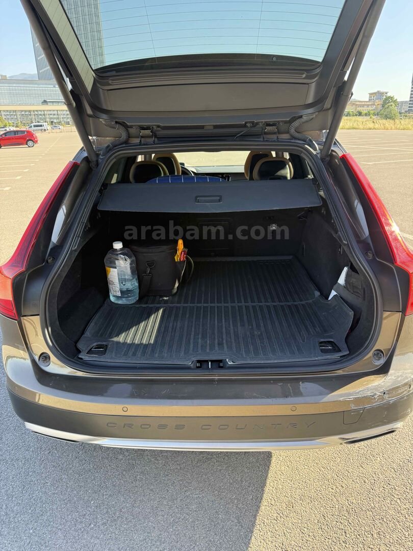 Sahibinden Volvo V90 Cross Country 2.0 D D5 Pro 2018 Model Bursa 117.400 km Kahverengi 6
