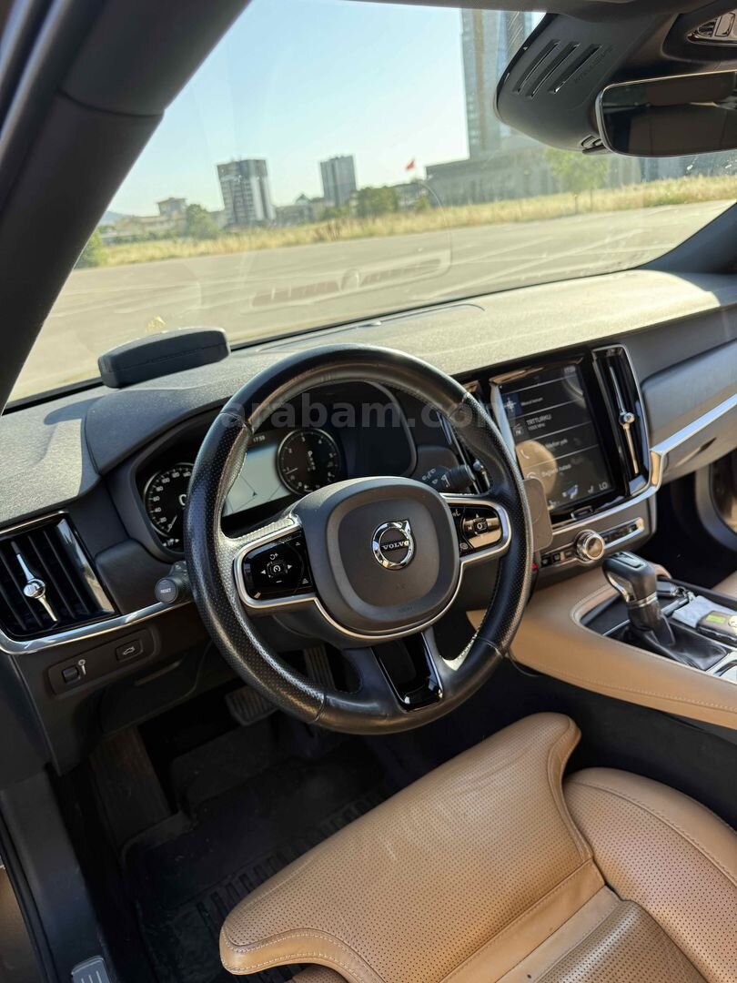 Sahibinden Volvo V90 Cross Country 2.0 D D5 Pro 2018 Model Bursa 117.400 km Kahverengi 2
