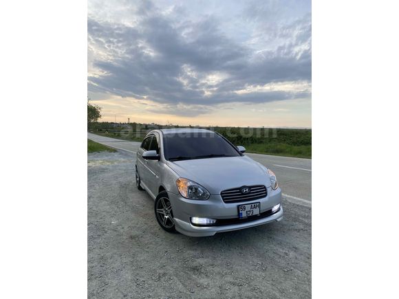 Sahibinden Hyundai Accent Era 1.5 CRDi-VGT Select 2008 Model  270.000 km Gri