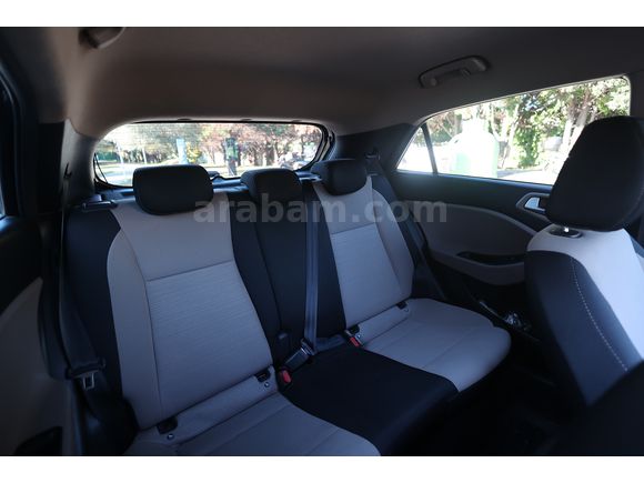 Sahibinden Hyundai i20 1.4 CRDi Style 2014 Model 