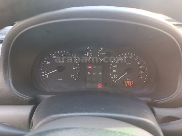 Sahibinden Renault Clio 1.4 RTA 2001 Model
