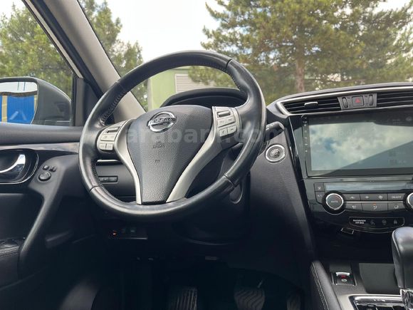 Sadece 62.000km // 2015 Qashqai 1.2 DIG-TEKNA SKYPACK // BOYASIZ