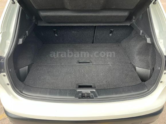 Sadece 62.000km // 2015 Qashqai 1.2 DIG-TEKNA SKYPACK // BOYASIZ