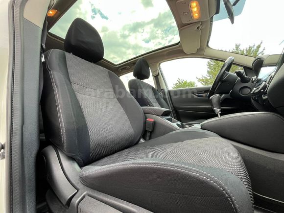 Sadece 62.000km // 2015 Qashqai 1.2 DIG-TEKNA SKYPACK // BOYASIZ