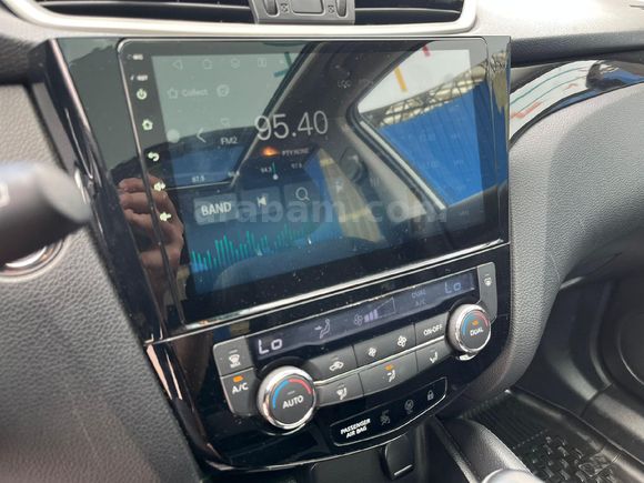 Sadece 62.000km // 2015 Qashqai 1.2 DIG-TEKNA SKYPACK // BOYASIZ