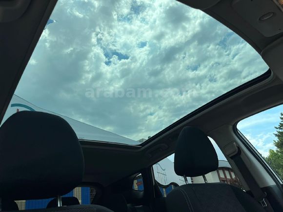 Sadece 62.000km // 2015 Qashqai 1.2 DIG-TEKNA SKYPACK // BOYASIZ