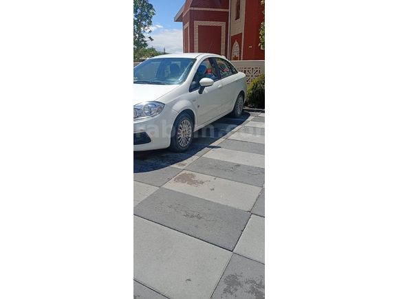 Sahibinden Fiat Linea 1.3 Multijet Easy 2013 Model  212.000 km Beyaz