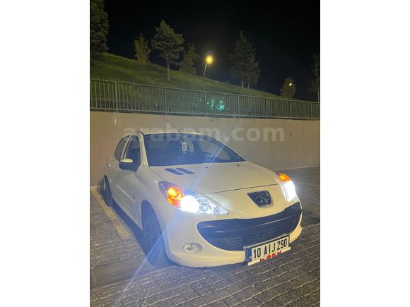 Sahibinden Peugeot 206+ 1.4 Urban Move 2012 Model