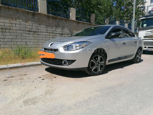 Sahibinden Renault Fluence 1.5 dCi Authentique 2010 Model  344.000 km Gri (Gümüş)