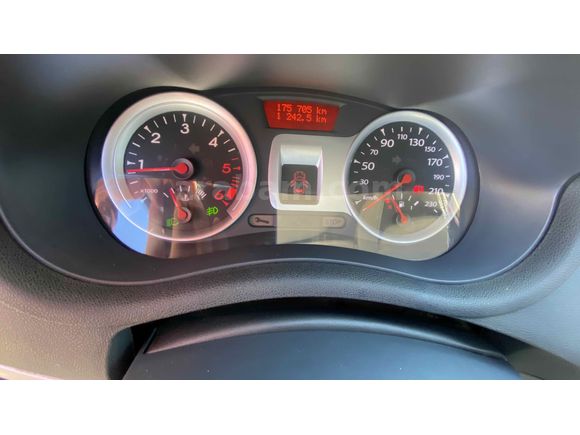 175.*** KM 1,5 PARÇA BOYALI