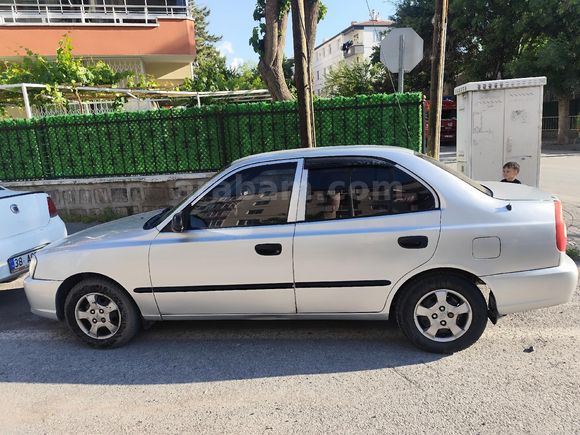 Sahibinden Hyundai Accent 1.3 LX Allegro 2001 Model