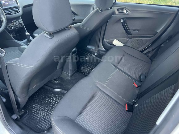 KB CAR Peugeot 208 1.2 PureTech Active 2015 Model İstanbul