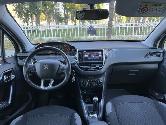 KB CAR Peugeot 208 1.2 PureTech Active 2015 Model İstanbul