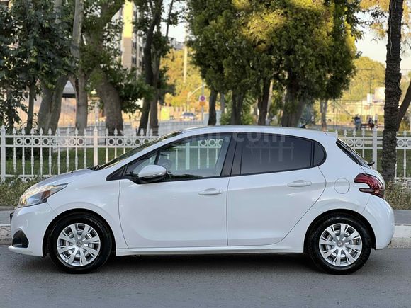 KB CAR Peugeot 208 1.2 PureTech Active 2015 Model İstanbul