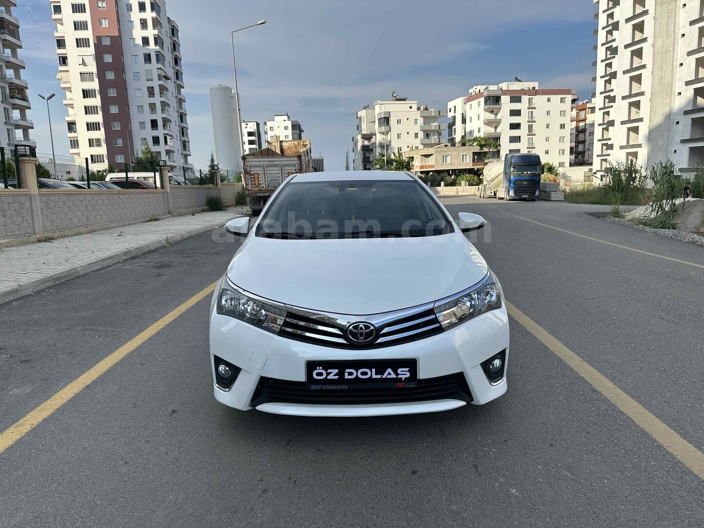 Galeriden Toyota Corolla 1.6 Advance 2015 Model Mersin 155.000 km Beyaz 1