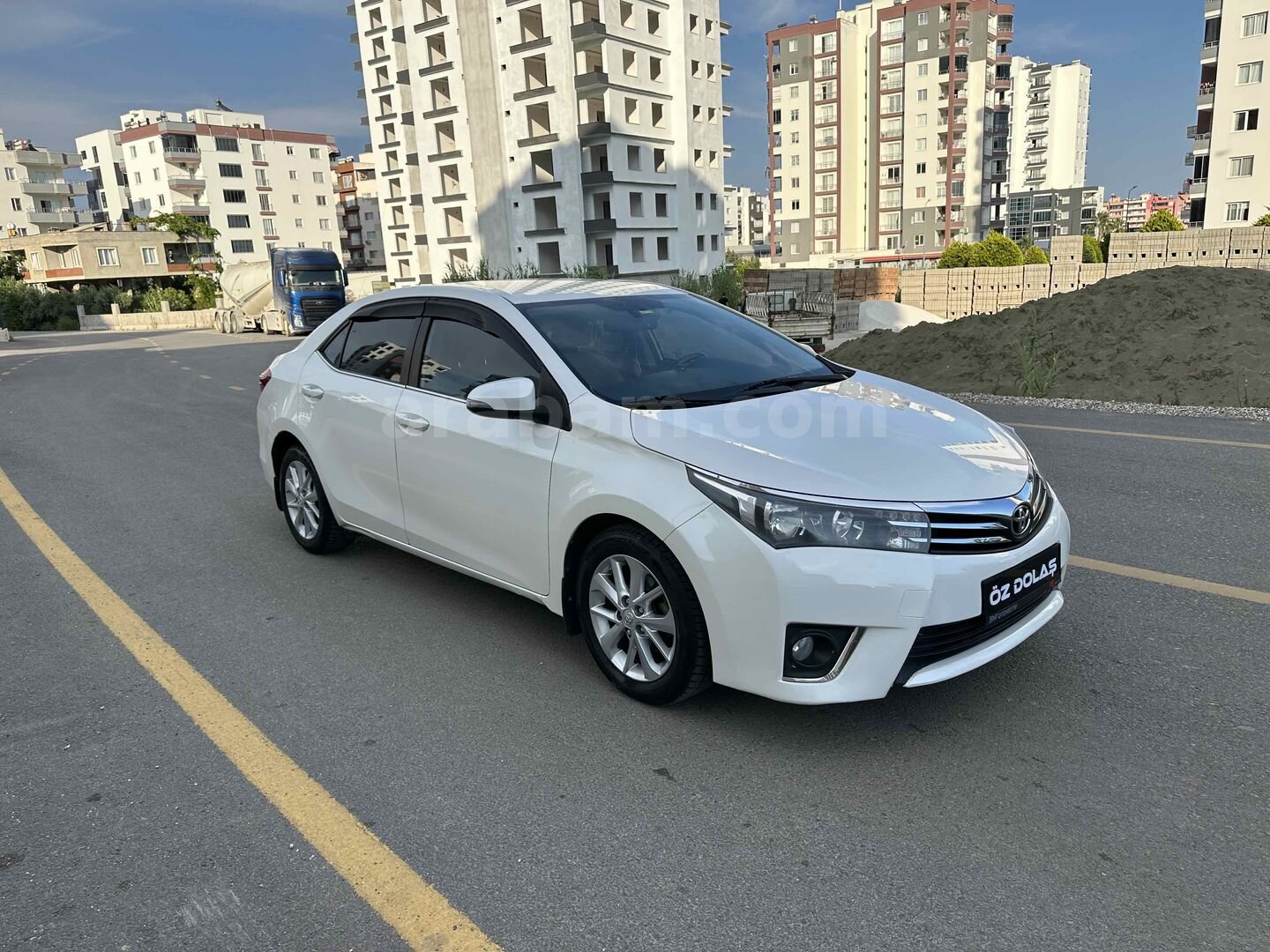 Galeriden Toyota Corolla 1.6 Advance 2015 Model Mersin 155.000 km Beyaz 2