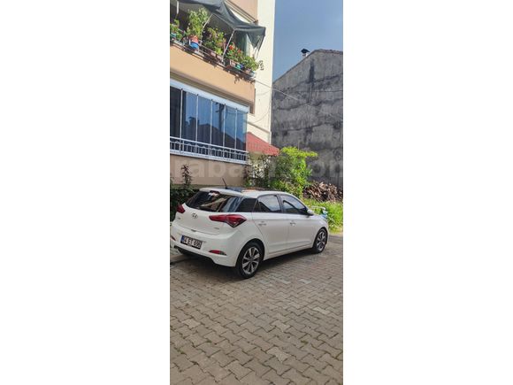 Sahibinden Hyundai i20 1.4 CRDi Style 2014 Model