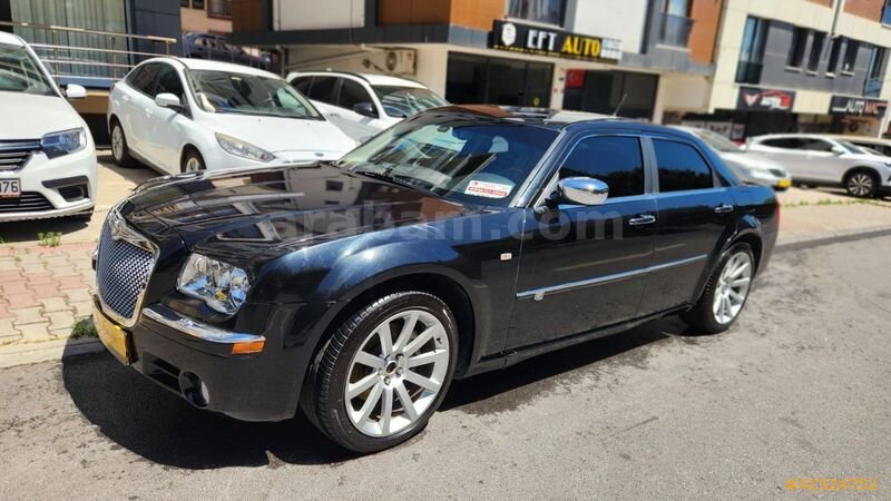 Galeriden Chrysler 300 C 3.0 CRD 2008 Model İstanbul 360.000 km Siyah