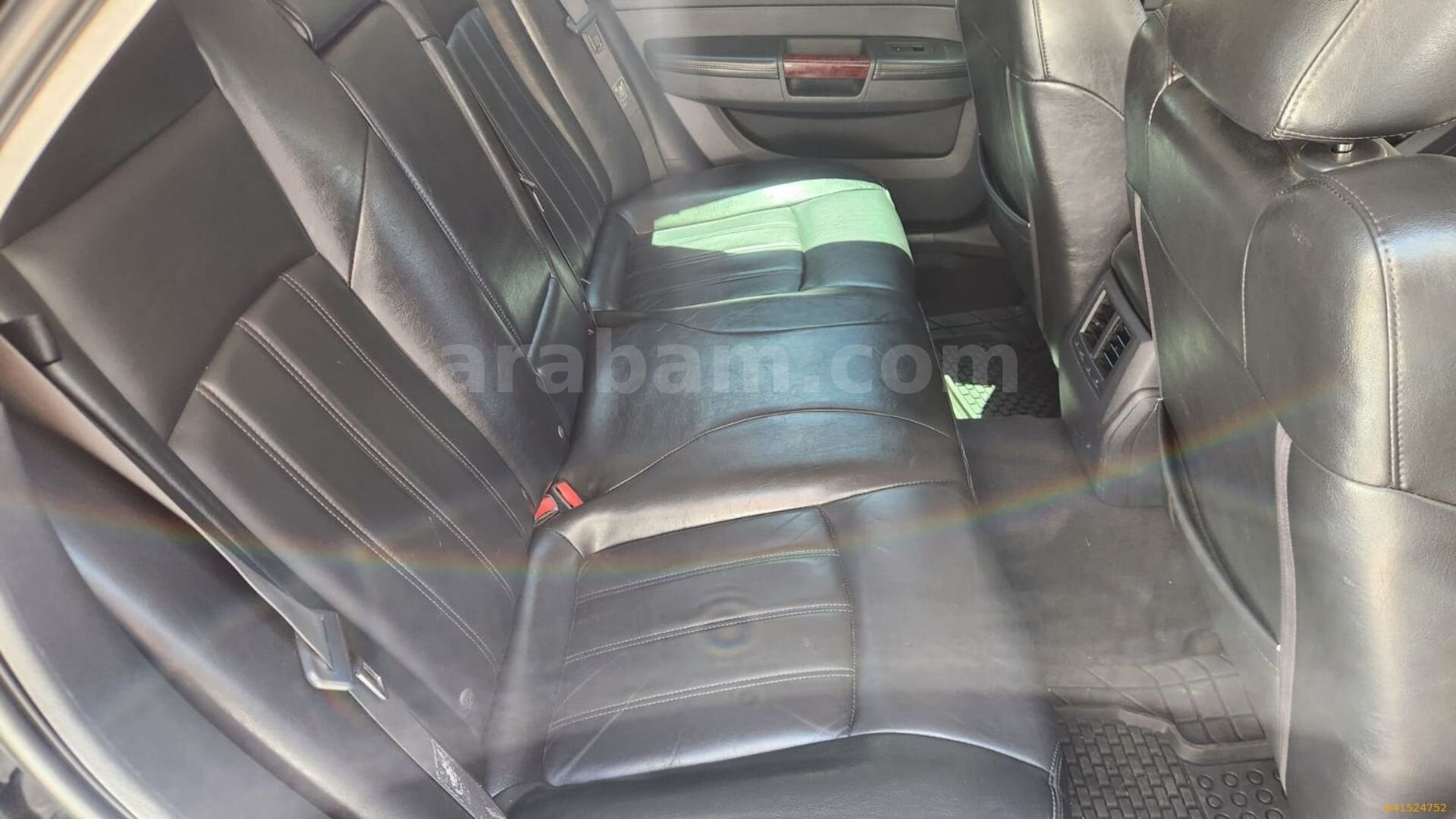 Galeriden Chrysler 300 C 3.0 CRD 2008 Model İstanbul 360.000 km Siyah 7