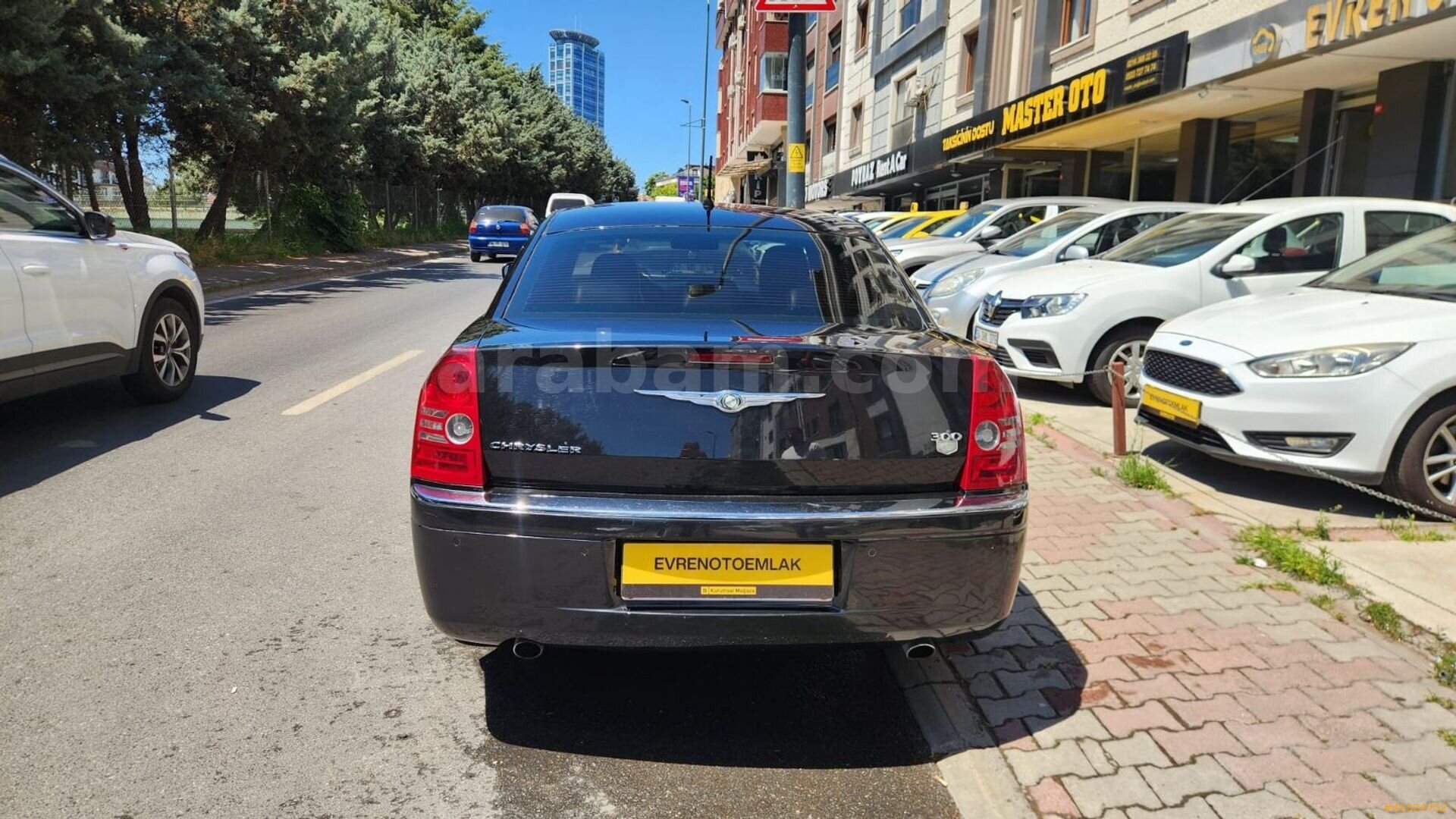 Galeriden Chrysler 300 C 3.0 CRD 2008 Model İstanbul 360.000 km Siyah 3