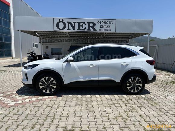 -ÖNER- 2025 KUGA TİTANİUM +KIŞ PAKETİ HATASIZ