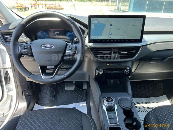 -ÖNER- 2025 KUGA TİTANİUM +KIŞ PAKETİ HATASIZ