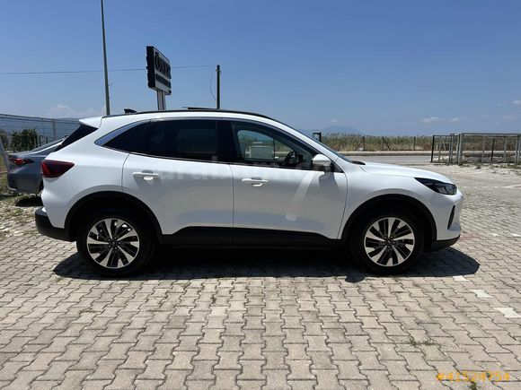 -ÖNER- 2025 KUGA TİTANİUM +KIŞ PAKETİ HATASIZ