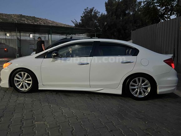 Sahibinden Honda Civic 1.6i VTEC Eco Elegance 2013 Model 