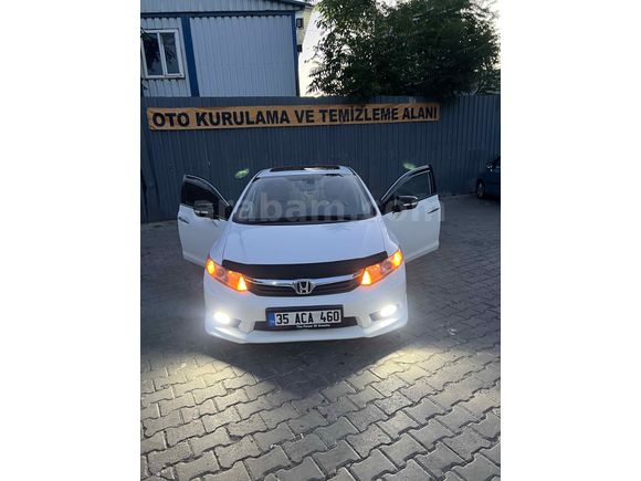 Sahibinden Honda Civic 1.6i VTEC Eco Elegance 2013 Model 