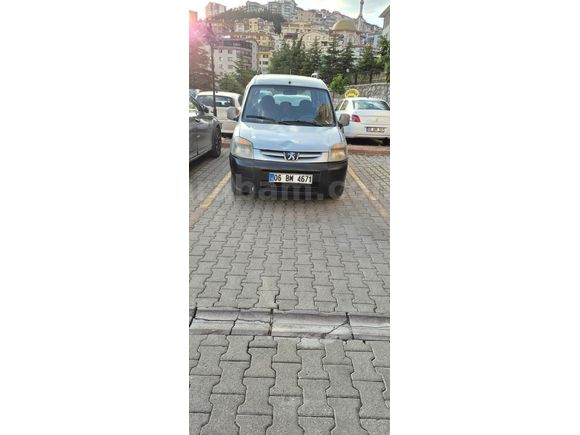 kredi kartı geçerlidir klimalı Peugeot Partner 1.9 D Comfort 2008 Model Ankara