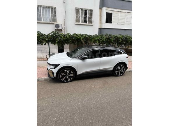 Sahibinden Renault Megane E-Tech Iconic 2024 Model 