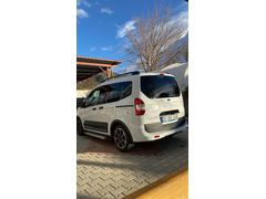 ilk Sahibinden Ford Tourneo Courier 1.5 TDCi Titanium Plus 2022 Model 
