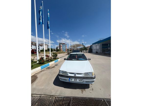 Sahibinden Renault R 19 1.4 Europa RN 1995 Model