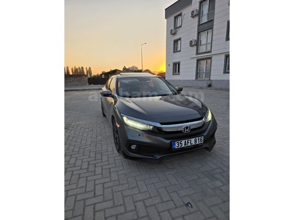 Öğretmenden hatasız makyajlı kasa honda civic