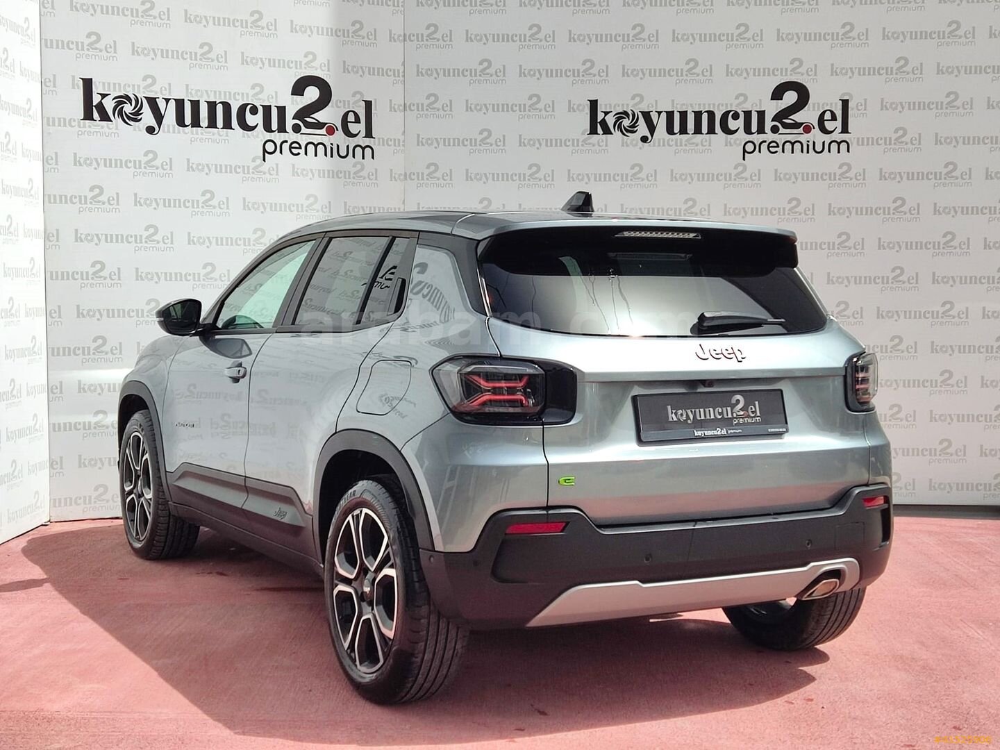 Galeriden Jeep Avenger Hybrid 1.2 Limited 2024 Model Konya 25.960 km Gri 5