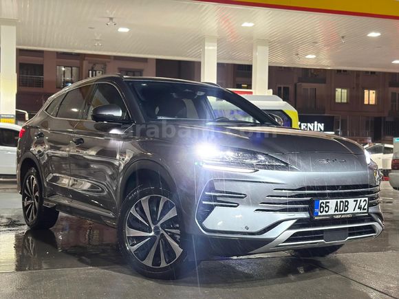 Sahibinden BYD Seal U DM-i 1.5 Phev 2025 Model  16.000 km Gri (titanyum)