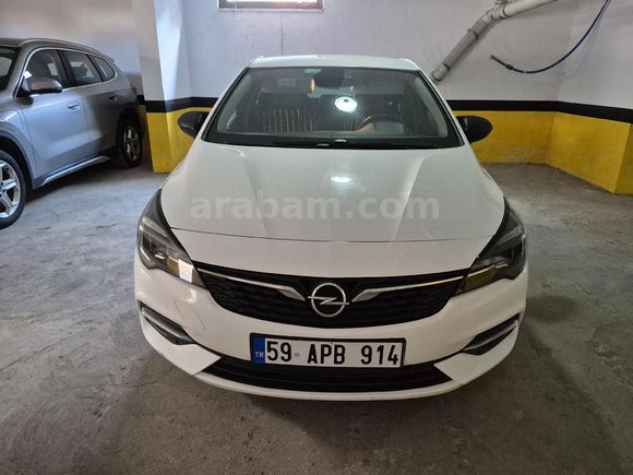 Sahibinden Opel Astra 1.2 T özel seri 2020 Model  94.000 km Beyaz