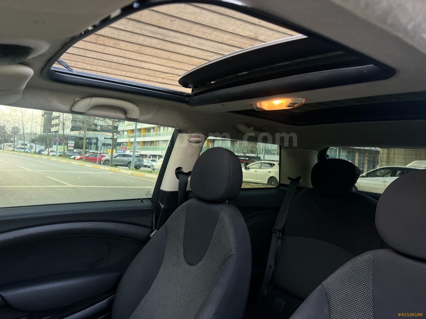 Galeriden Mini Cooper 1.5 D Türkiye Paketi 2012 Model İstanbul 158.000 km Siyah 4