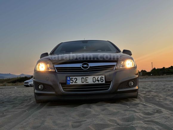 Opel Astra 1.6 Cosmo  2011 Model  115.000 km 