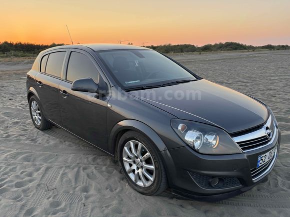 Opel Astra 1.6 Cosmo  2011 Model  115.000 km 